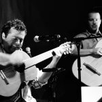 Photo de deux musiciens du groupe de musique andine métissée O.M.N.I.